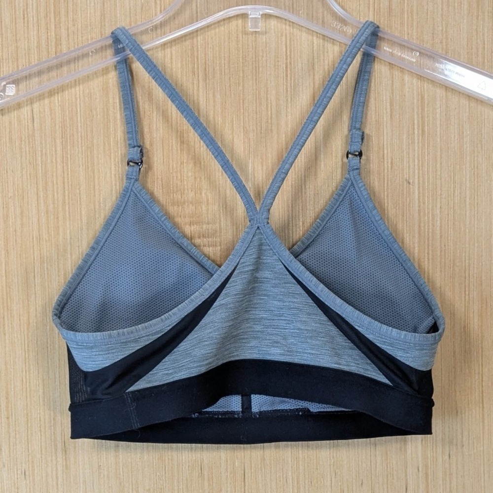 Nike Dri-FIT Women Gray Heathered Adjustable Strap Sports Bra Medium Active Gym - Picture 4 of 7